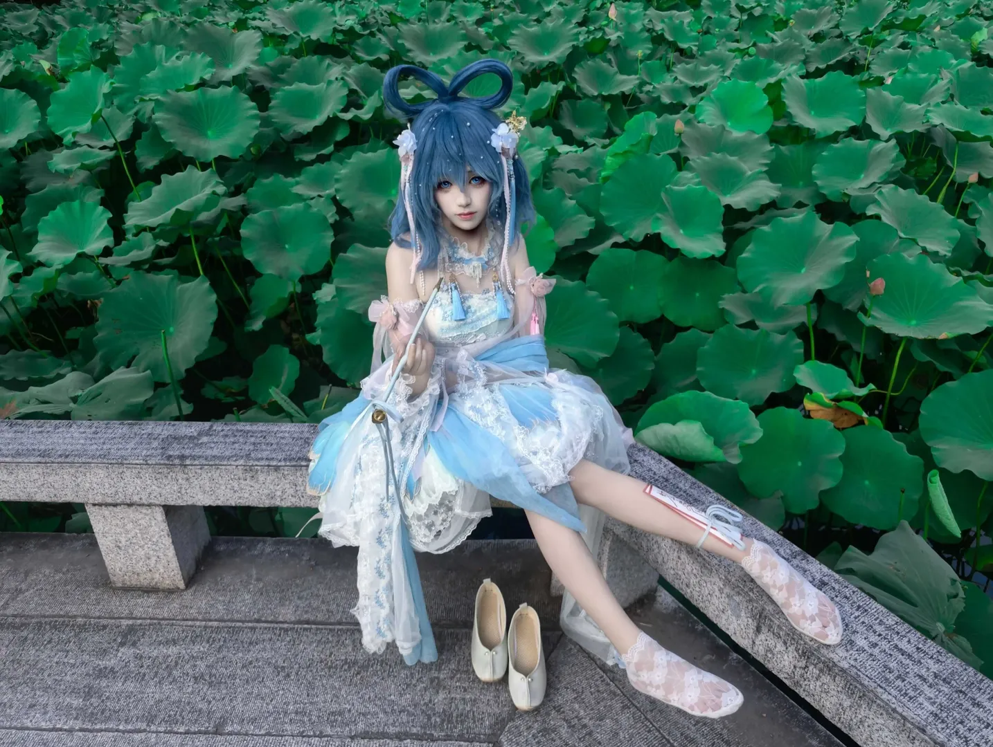 【霍青娥cos】东方Project里的邪仙，今日得闲在荷塘边休憩