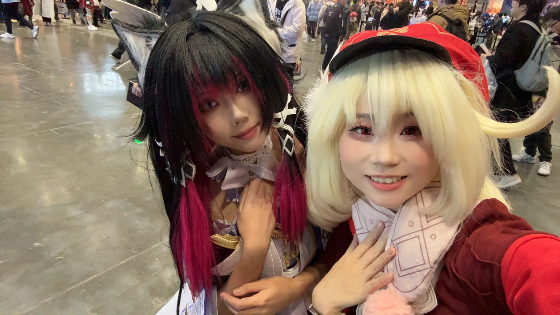 【可莉cos】D1原神Fes：排队逛展，无料发完 - 第 2 张