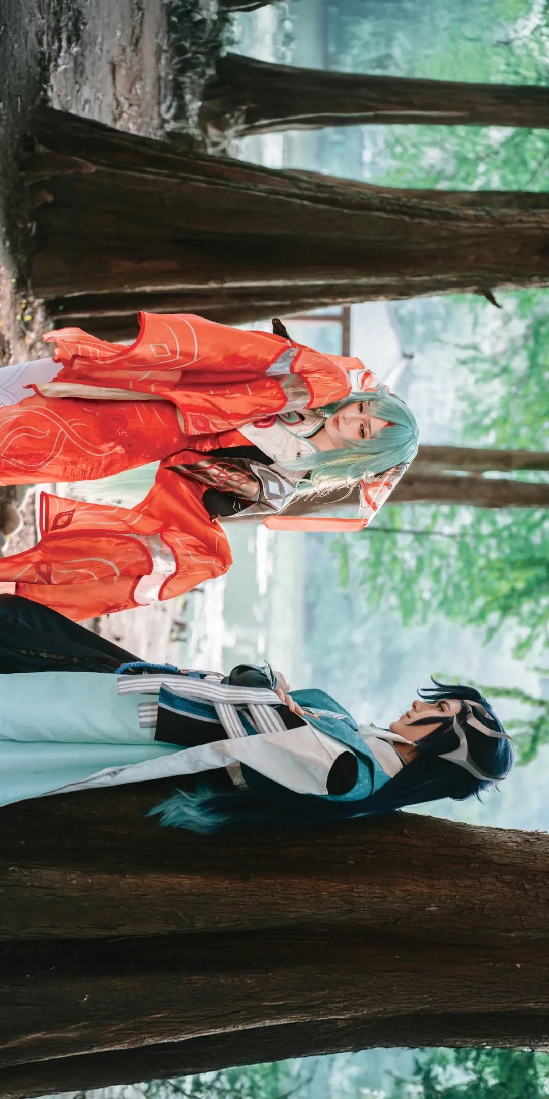 [Dyadia cosplay] Honor of Kings Qiyuan Duo: Red and White Partners in Natural Dawn Redwood Forest - Image 7