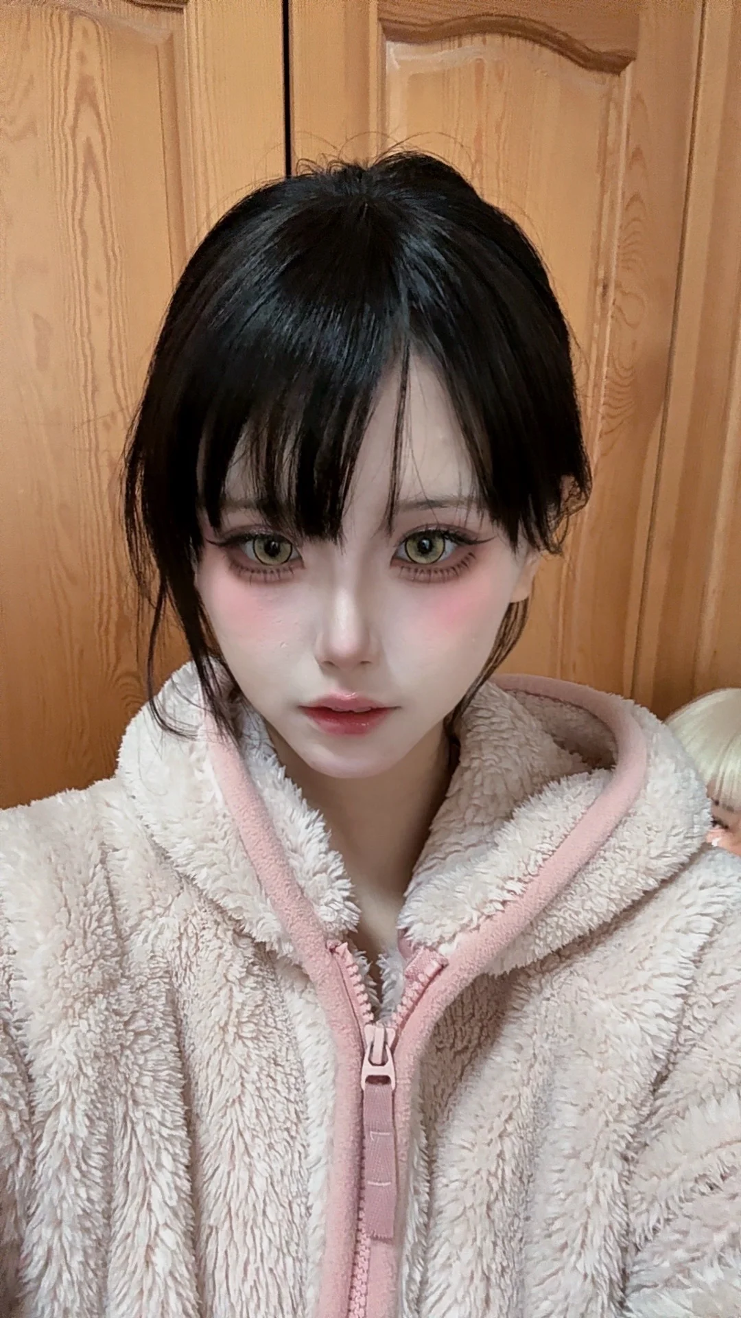 【阿尔托莉雅cos】白毛假发吃妆实录，Fate系妆面记录 - 第 1 张
