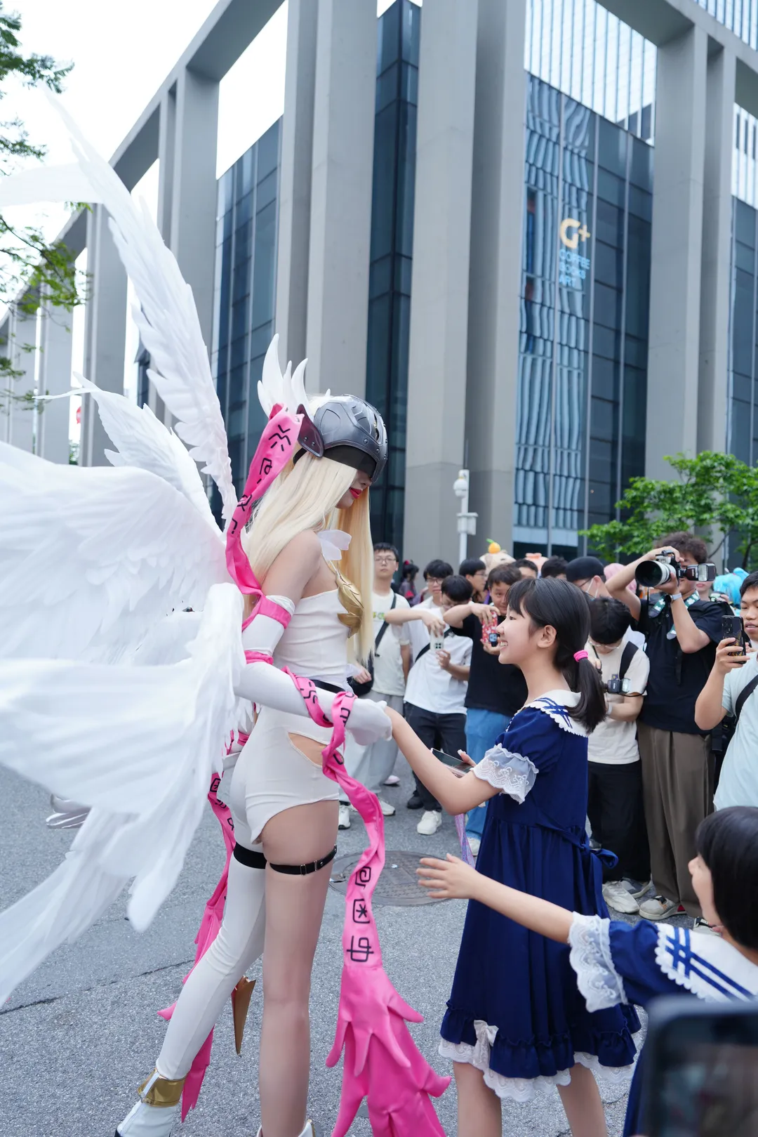 【エンジェウーモン コスプレ】『デジモン』聖なる天使がイベントに降臨 - 12 枚目