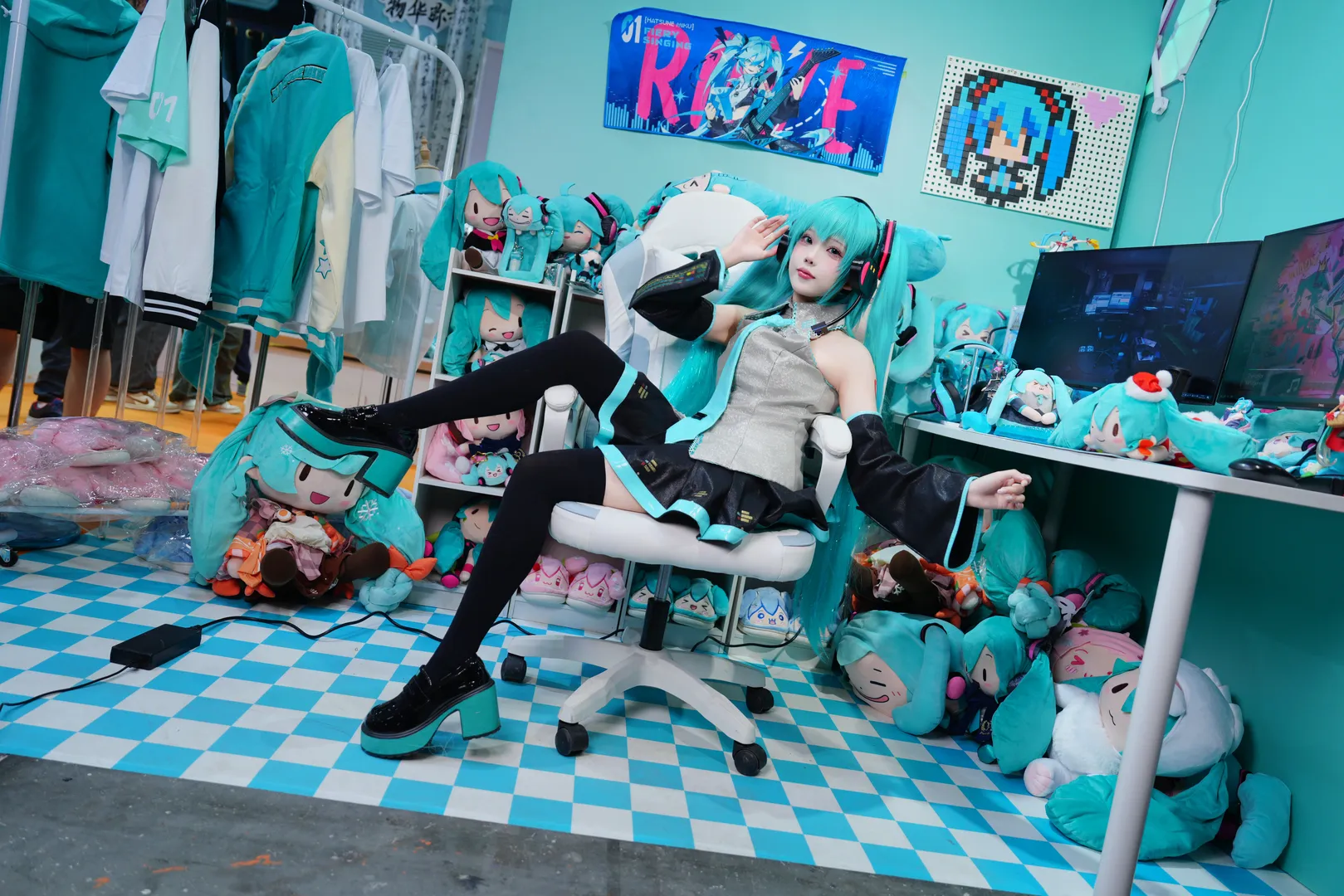 【初音未来cos】萤火虫漫展初音cos全套返图