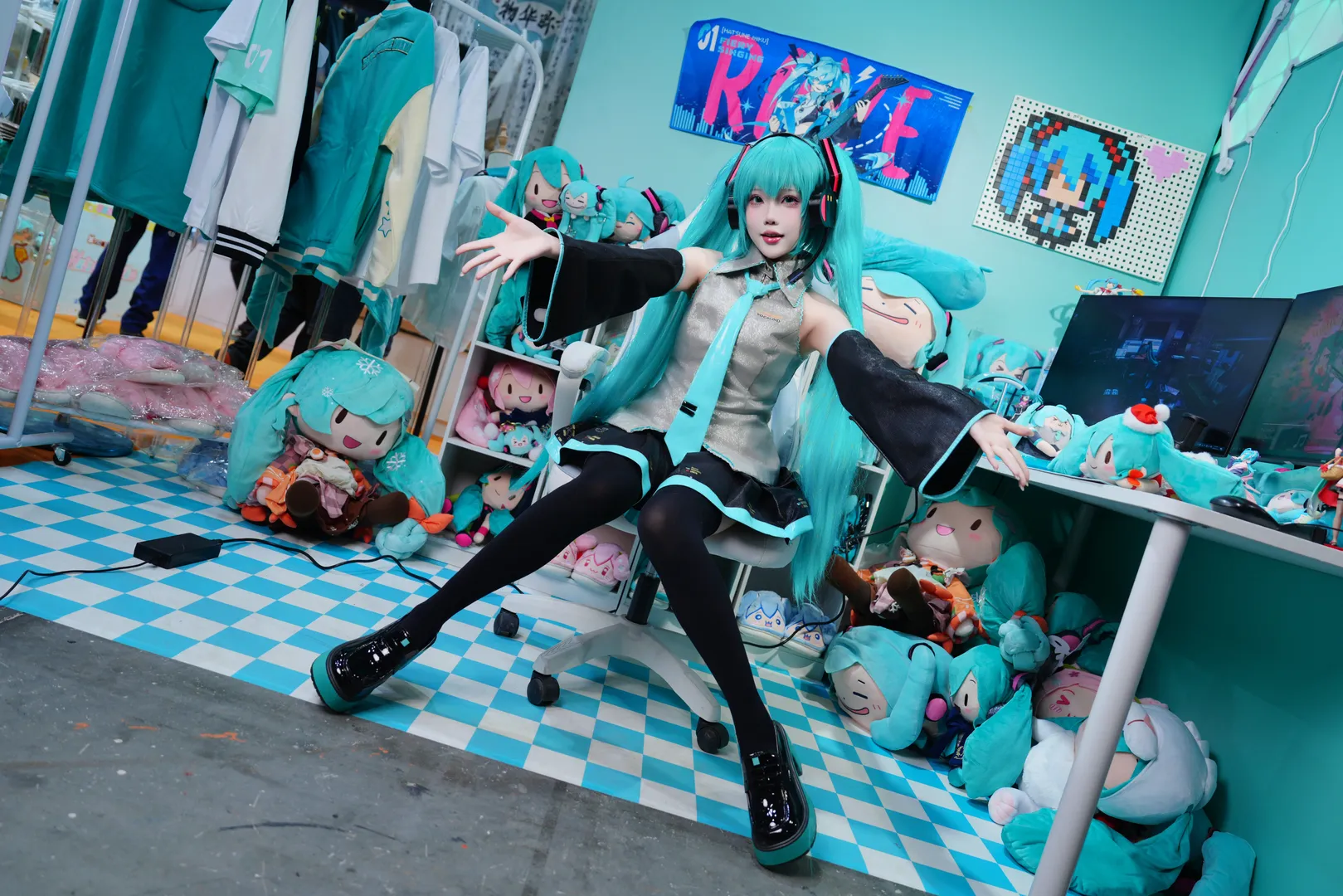 【初音未来cos】萤火虫漫展初音cos全套返图 - 第 13 张