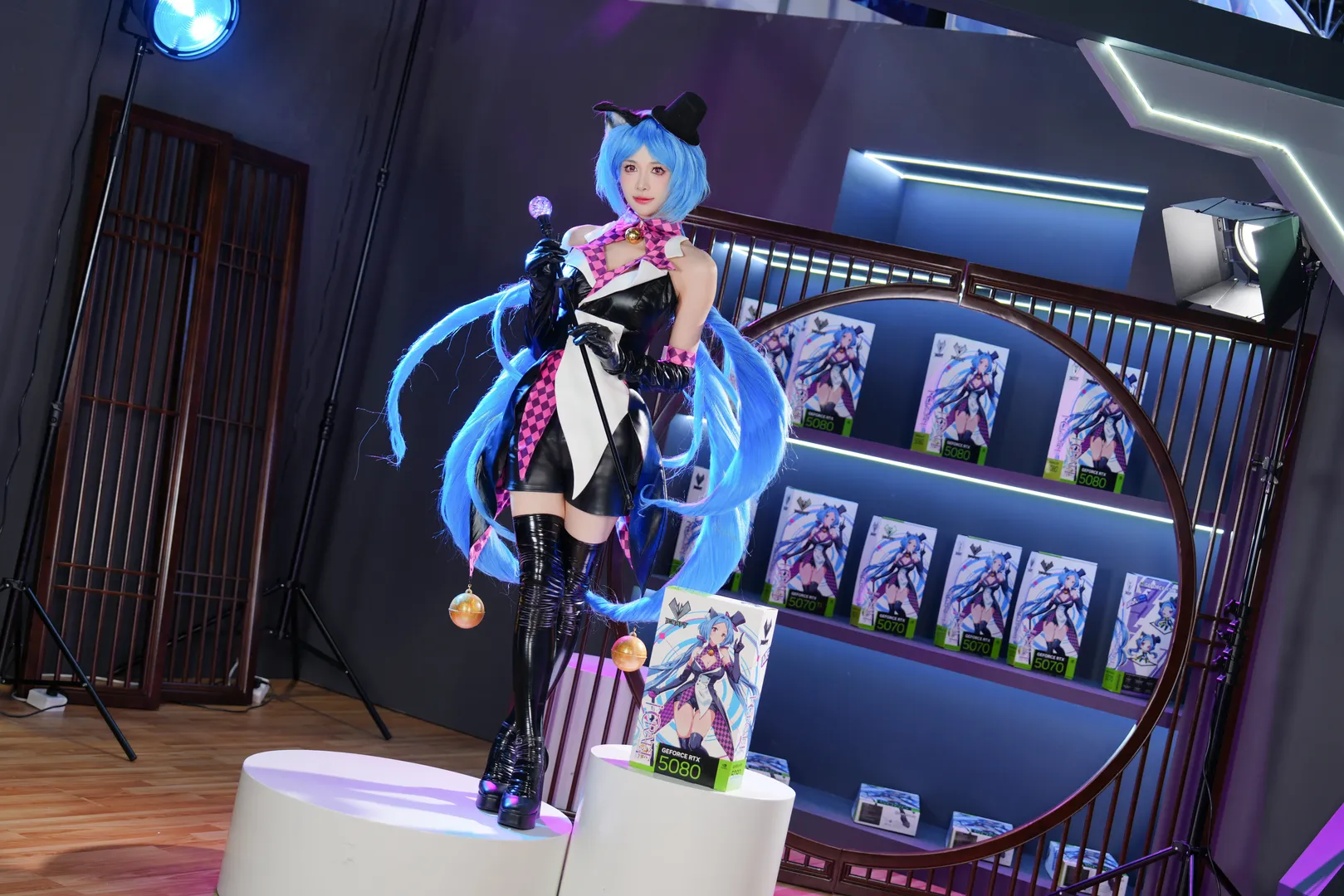 [Aysha cosplay] Blue-Haired Little Witch in Open Source Universe: CICF On-Site Shoot - Image 10