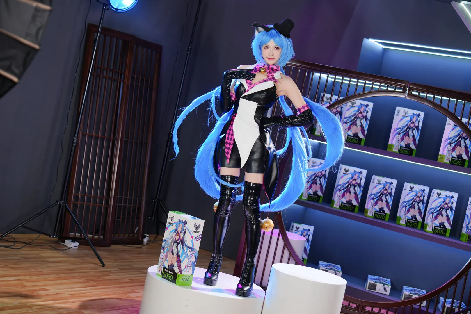 [Aysha cosplay] Blue-Haired Little Witch in Open Source Universe: CICF On-Site Shoot - Image 5