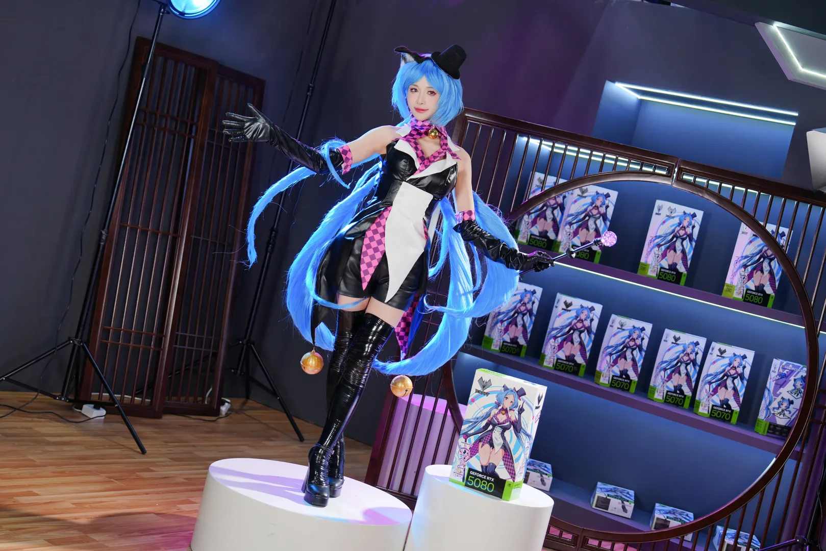 [Aysha cosplay] Blue-Haired Little Witch in Open Source Universe: CICF On-Site Shoot - Image 7