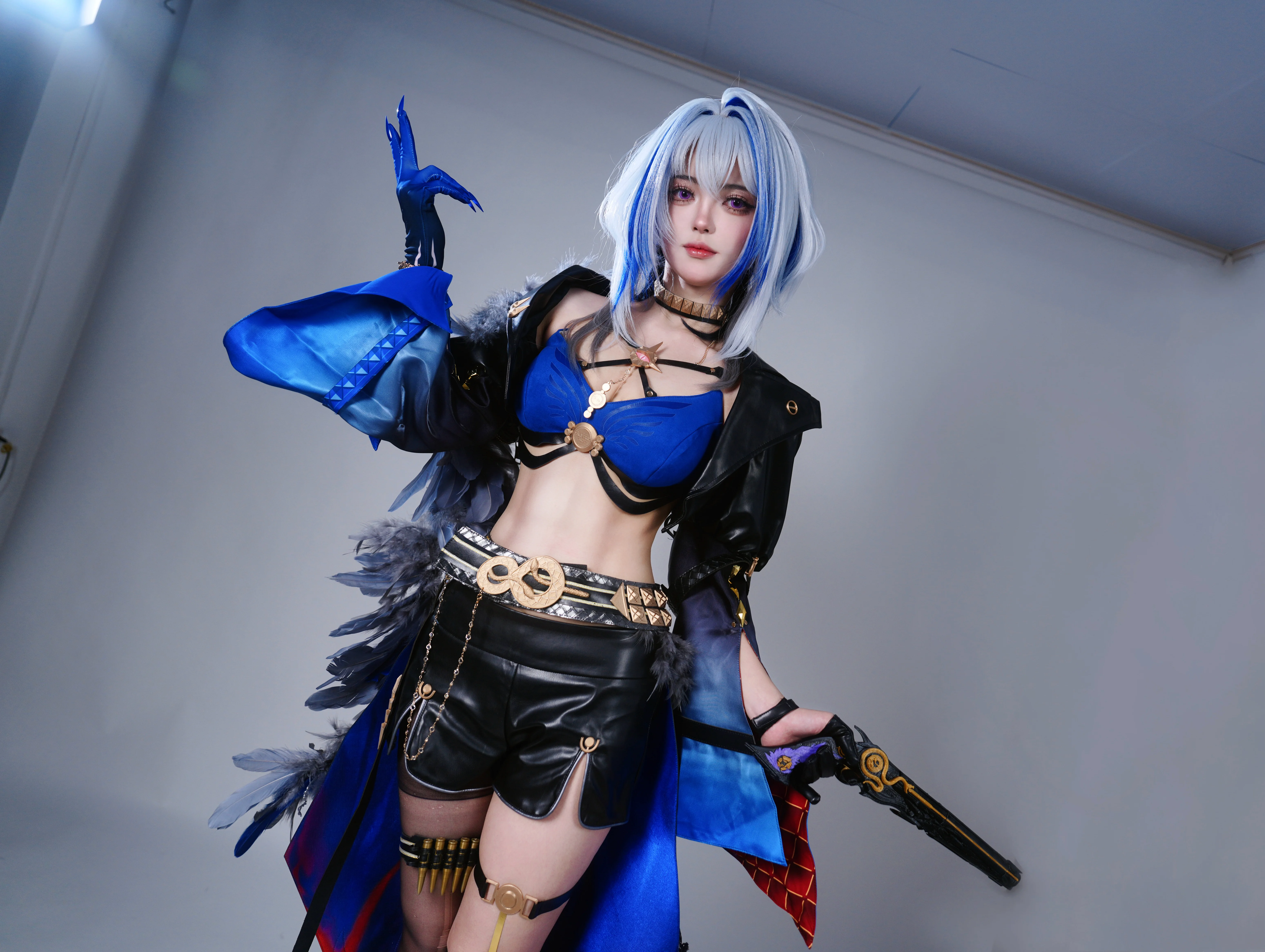 【嘉貝莉娜cos】鳴潮裡的黑羽獵手，燃起不熄之火 - 第 5 張