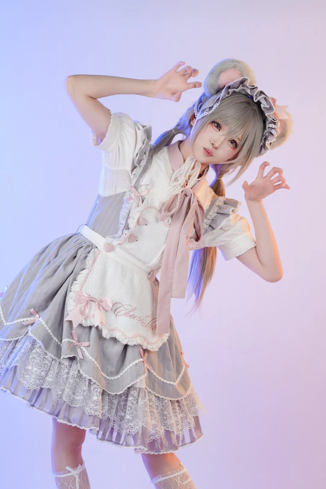 【Lolita兽耳女仆cos】萤火虫漫展上的灰白色系记录