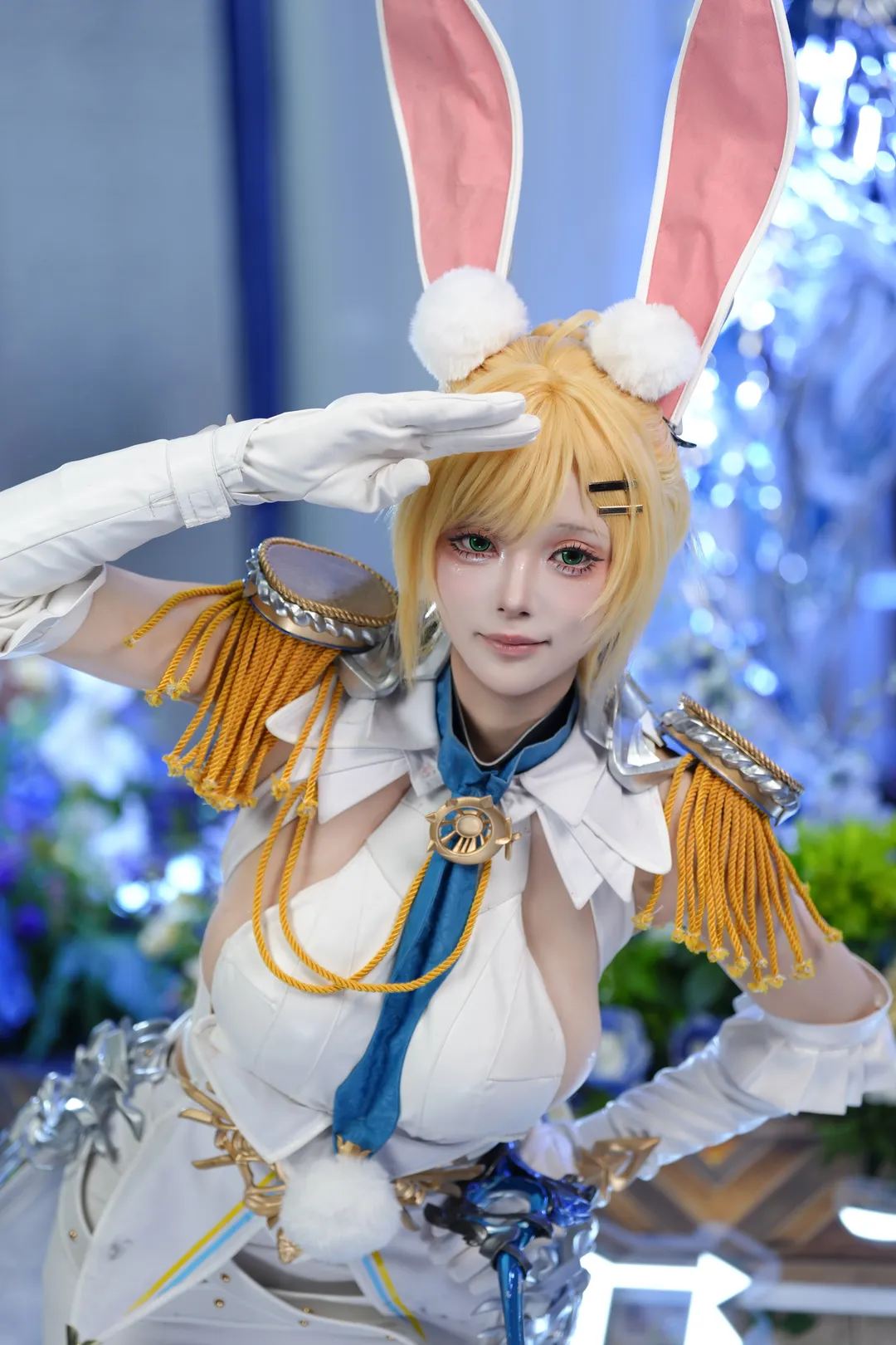 Kurati cosplay: On-Site Record of the Silver Palace Military Uniform & Bunny Ears Look - Image 12