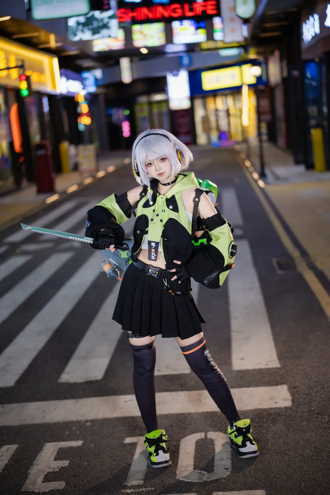 【安比cos】绝区零里的街头战术少女，昆明夜拍实录