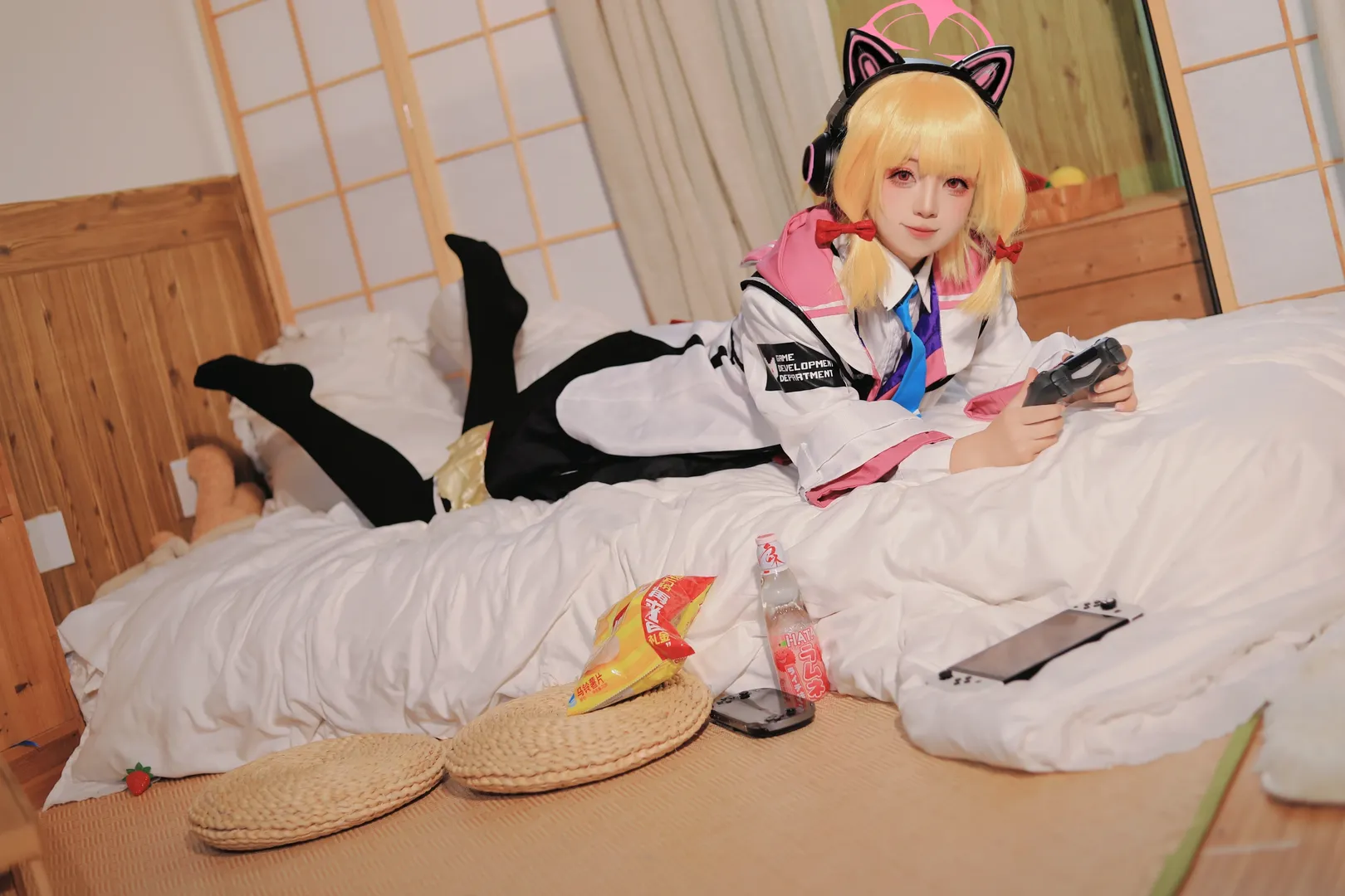 【才羽モモイのコスプレ】『ブルーアーカイブ』の精神的雲南人、おうちゲームの日常 - 5 枚目