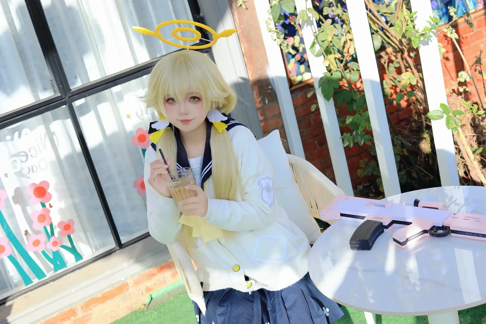 【日富美cos】蔚藍檔案裡的午後時光，揹著大鳥包拍點慵懶照 - 第 2 張