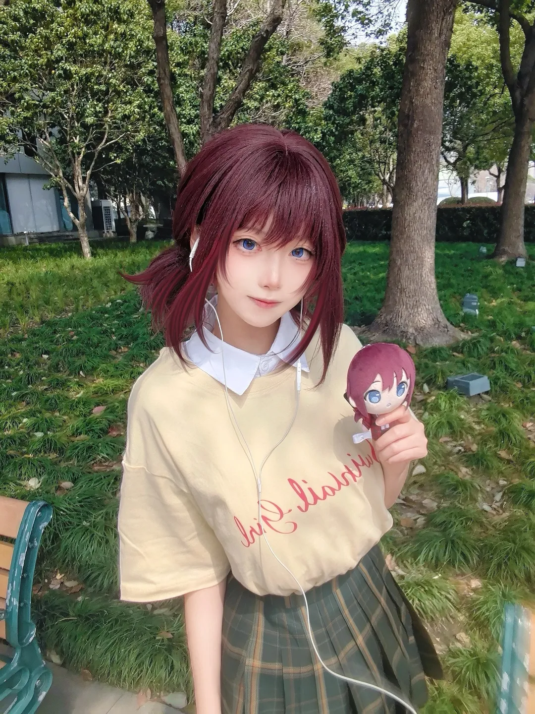 【井芹仁菜cos】淡妆还原日常感，Girls Band Cry的校园随拍