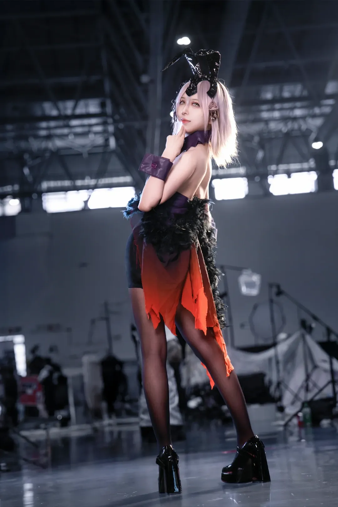 【ジャンヌ・ダルク（オルタ）コスプレ】Fate/Grand Orderのツンデレ魔王、今回はバニーガールに変身 - 3 枚目