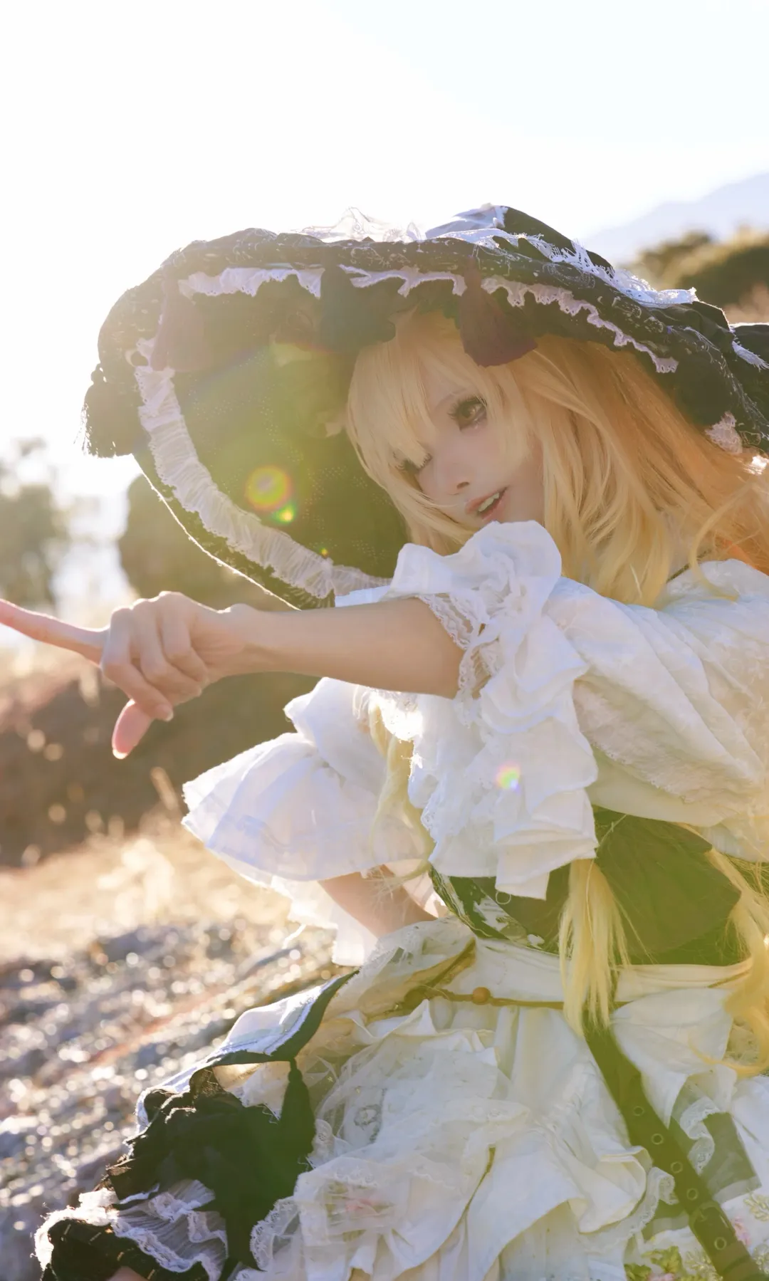 【雾雨魔理沙cos】东方project里的黑白魔法使，抓住户外的大逆光时刻 - 第 1 张