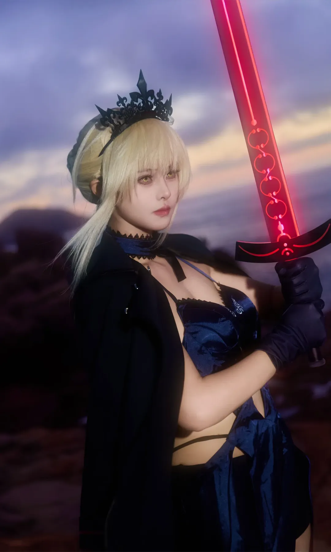 【水着アルトリア〔オルタ〕コスプレ】Fate/Grand Orderにおける暗夜の女王 - 3 枚目