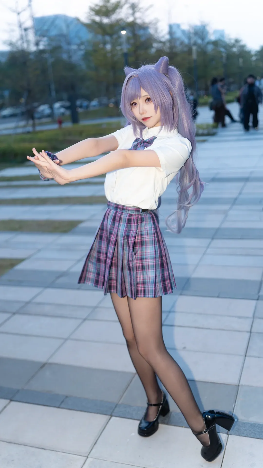 [Keqing cosplay] Purple-Haired Girl from Genshin Impact: A Fresh Vibe in a Preppy Style Outfit - Image 10