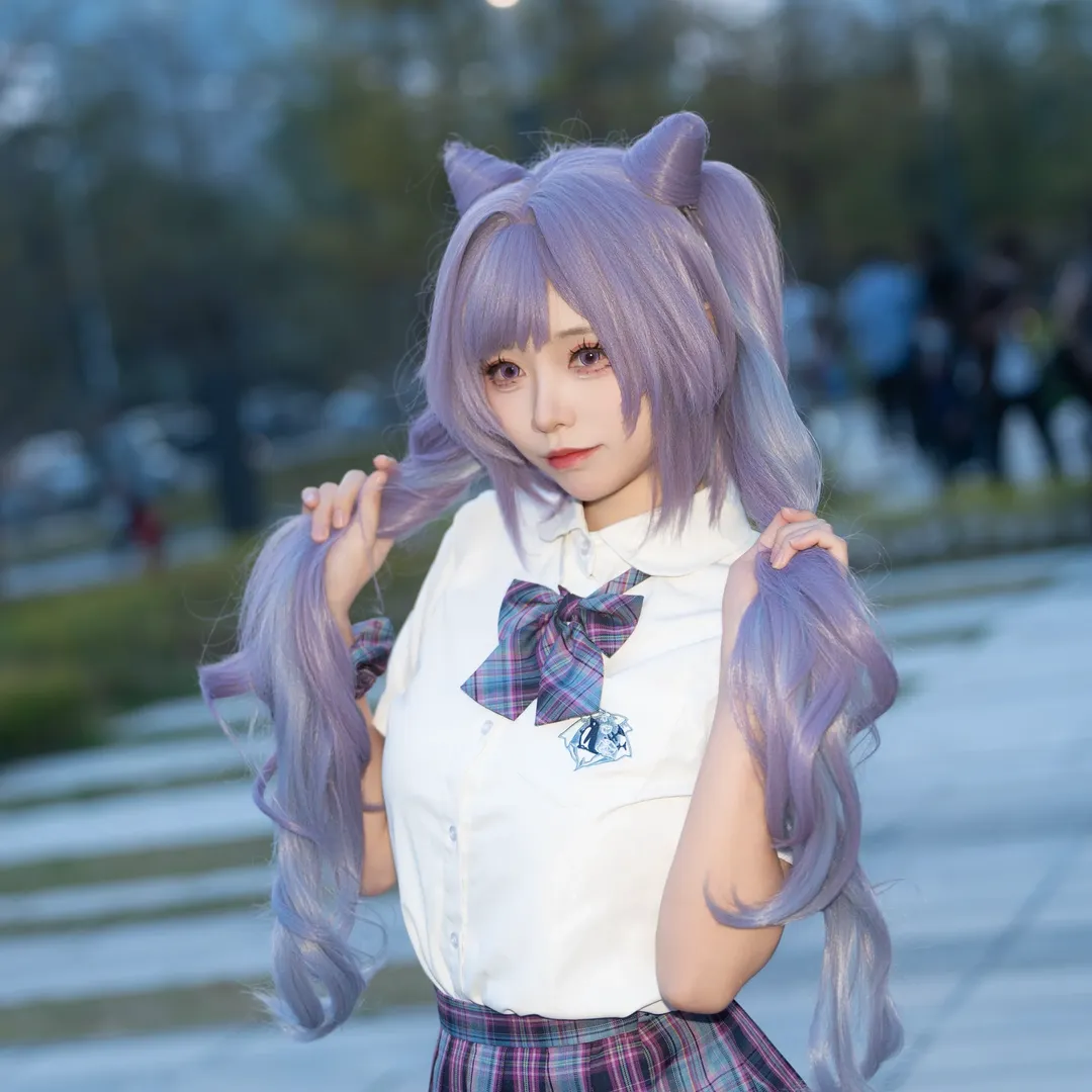 [Keqing cosplay] Purple-Haired Girl from Genshin Impact: A Fresh Vibe in a Preppy Style Outfit - Image 6