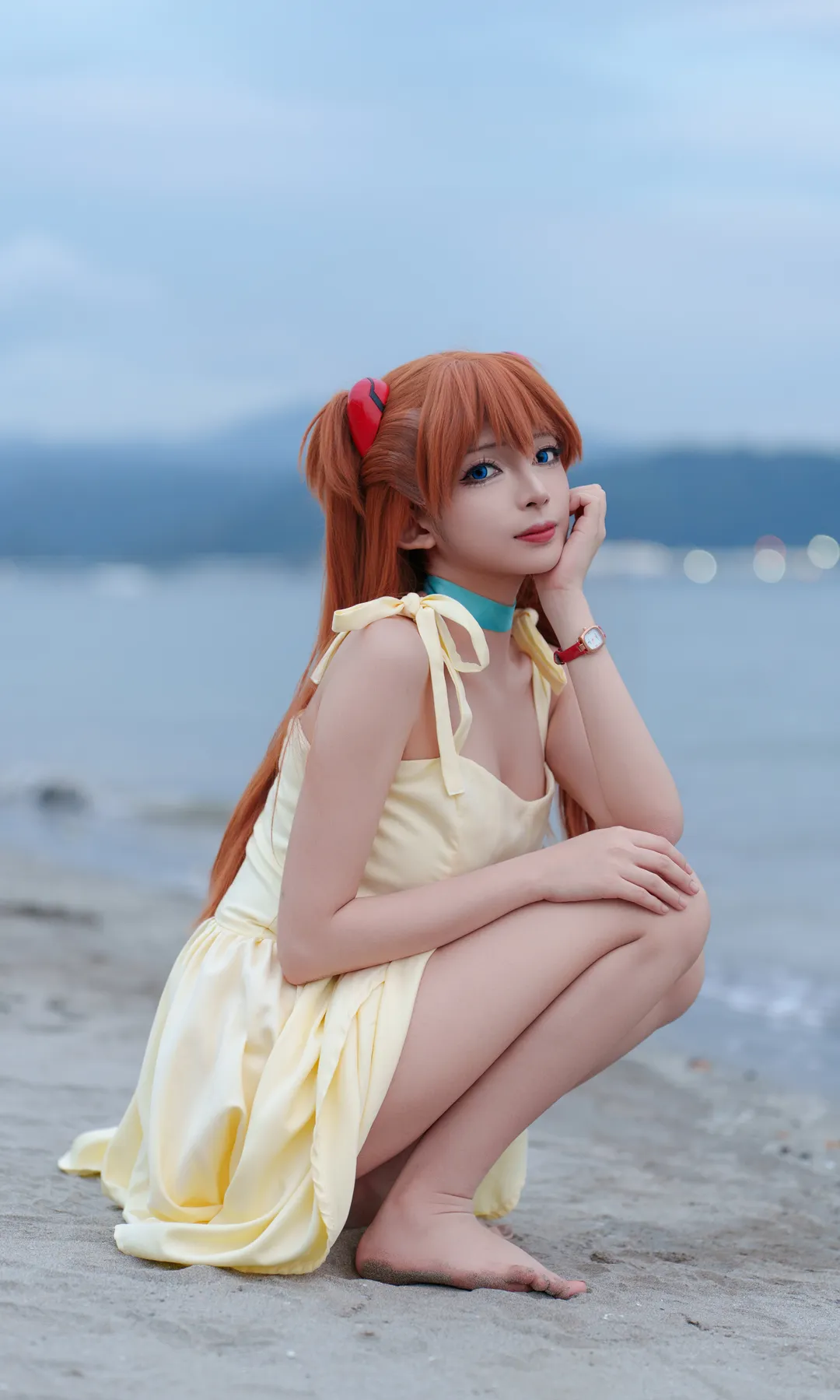 [Asuka Cosplay] Yellow Dress, Straw Hat, and the Seaside: Summer Light and Shadow in EVA Character Performance - Image 3