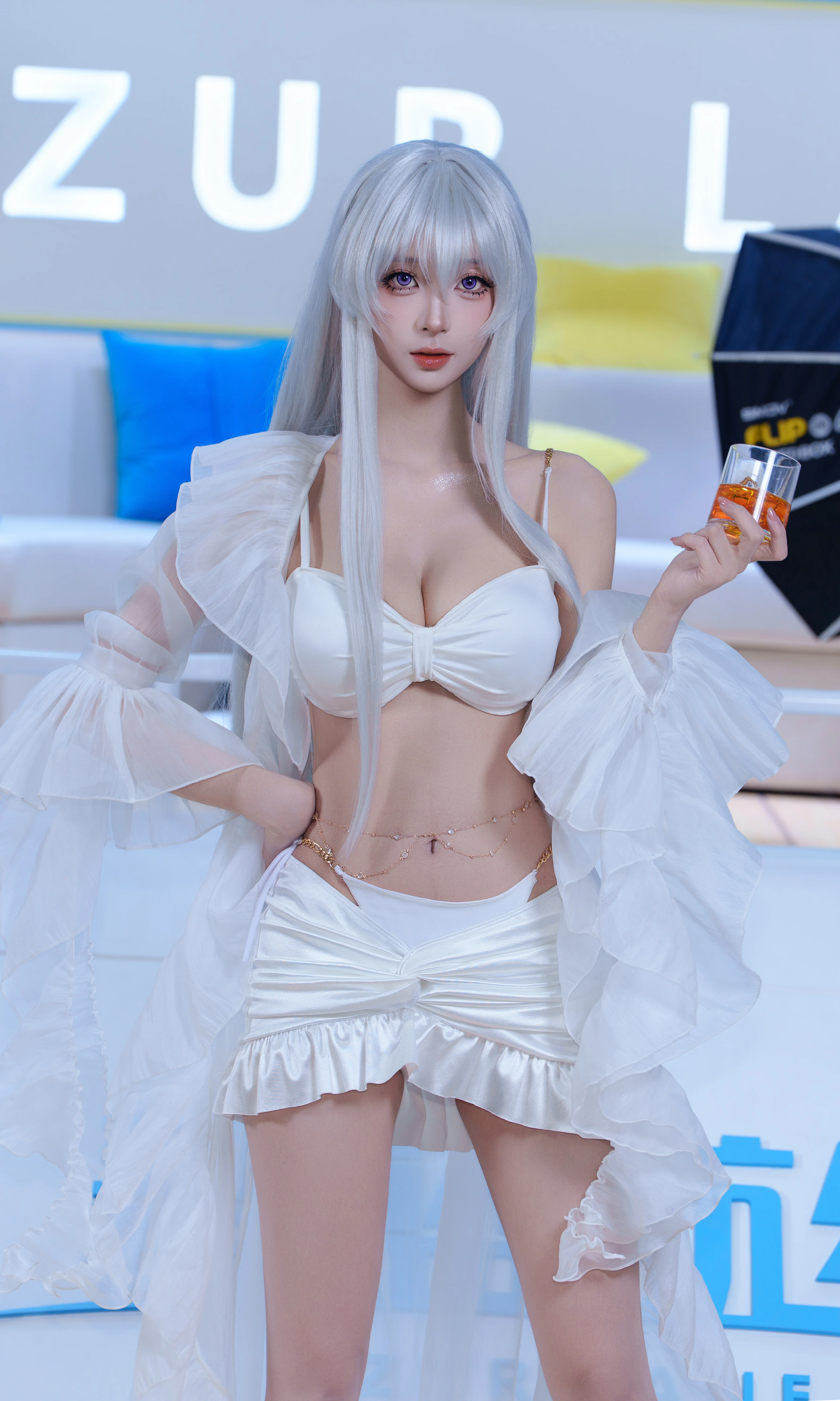 【企业cos】萤火虫漫展上的夏日纯白，这波泳装还原度如何 - 第 2 张