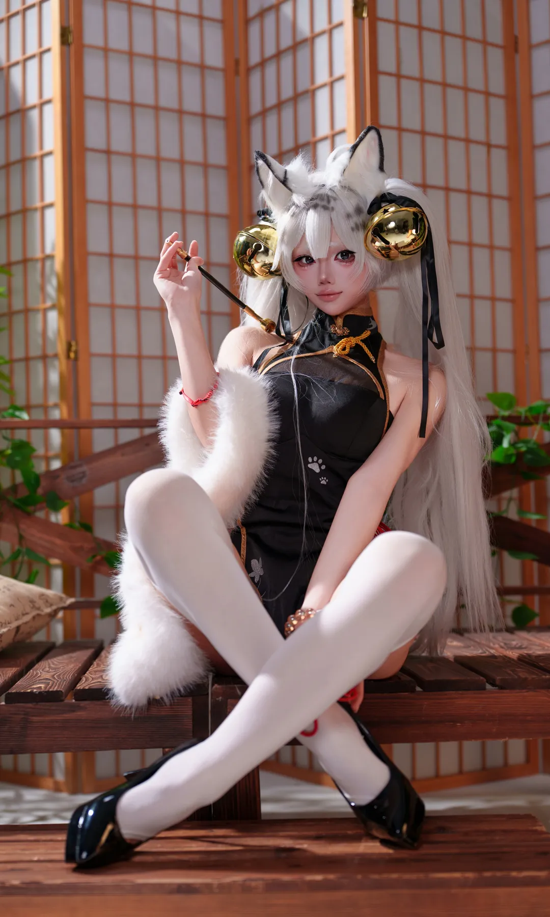 【白虎娘cos】铃铛作响的白毛兽耳与国风旗袍