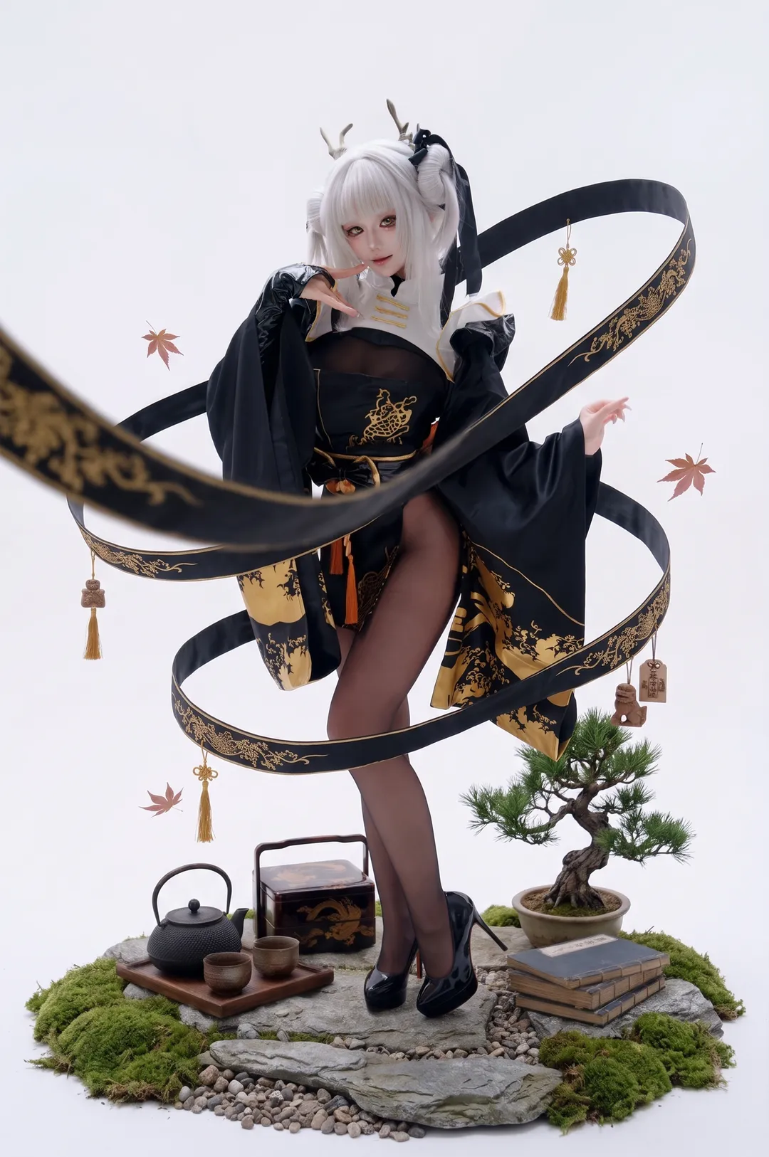 【白兔布兰儿cos】Nikke角色演绎，茶道与黑金服装的视觉碰撞