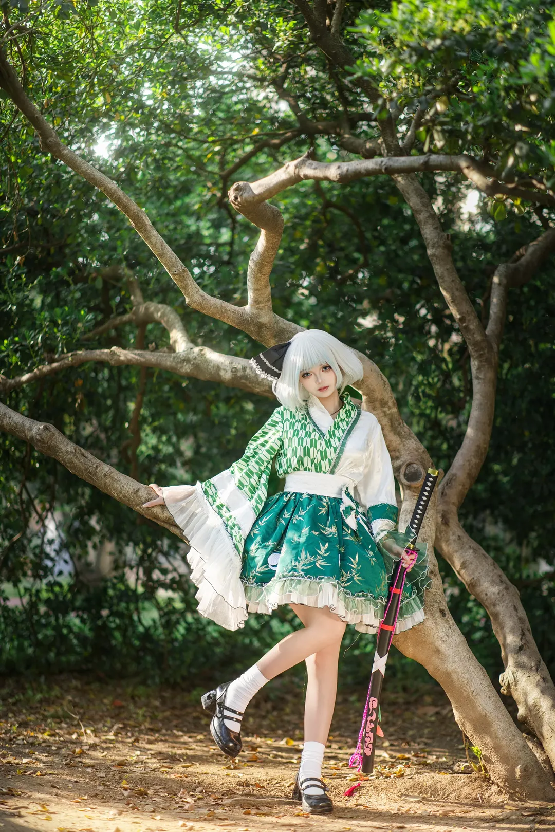 【魂魄妖梦cos】东方Project里的半灵庭师，绿白服饰搭配刀剑