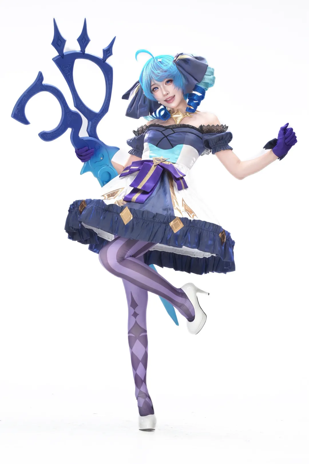 【格温cos】英雄联盟灵罗娃娃的白棚动态感正片 - 第 14 张
