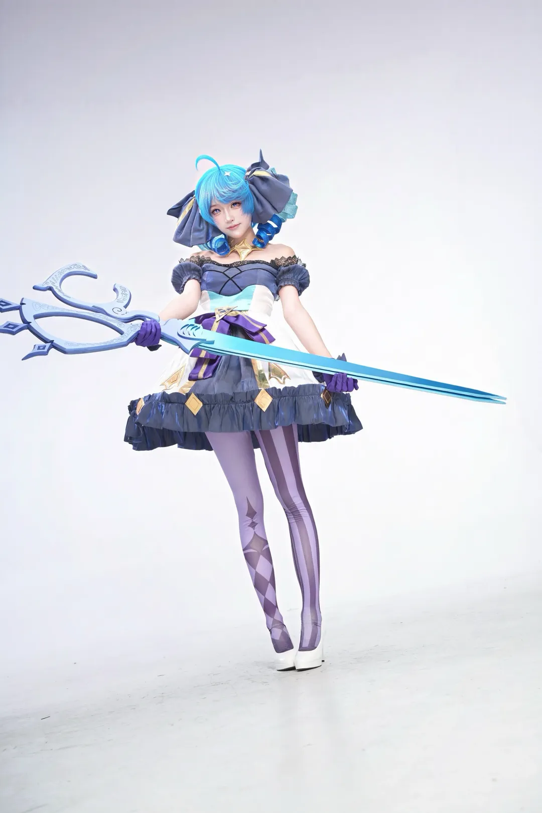 【格温cos】英雄联盟灵罗娃娃的白棚动态感正片 - 第 2 张