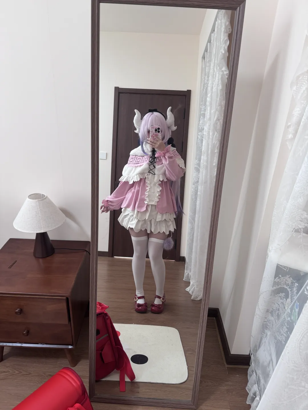 【康娜cos】小林家的龍女僕，記錄這套洋裝的穿搭細節與自拍技巧 - 第 1 張