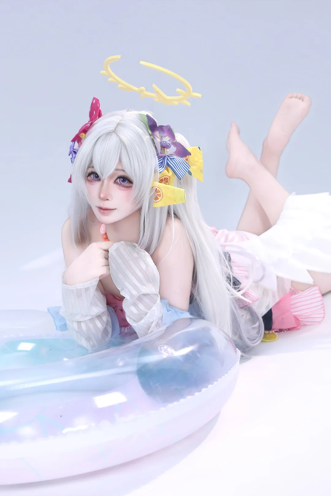 [Mizuki cosplay] Summer Angel and Transparent Swim Ring: A Cool Moment - Image 2