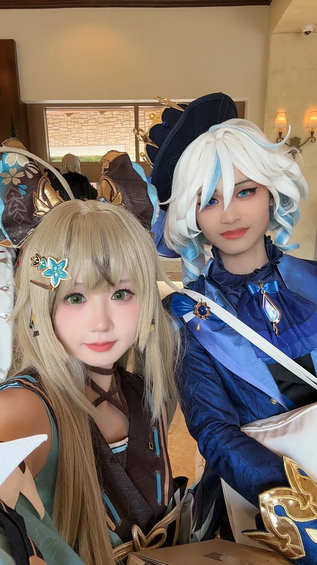 【綺良々コスプレ】ダラスのWeebConで荷物を配達する『原神』の猫又少女 - 5 枚目