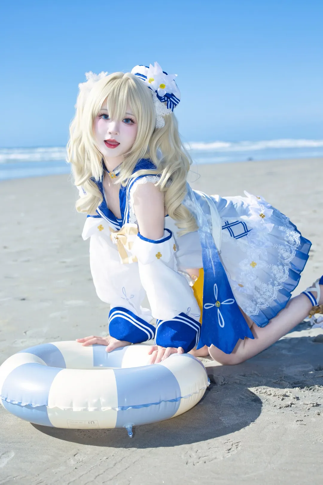 【芭芭拉cos】原神里的治愈歌者，海滩微风中的夏日限定 - 第 2 张