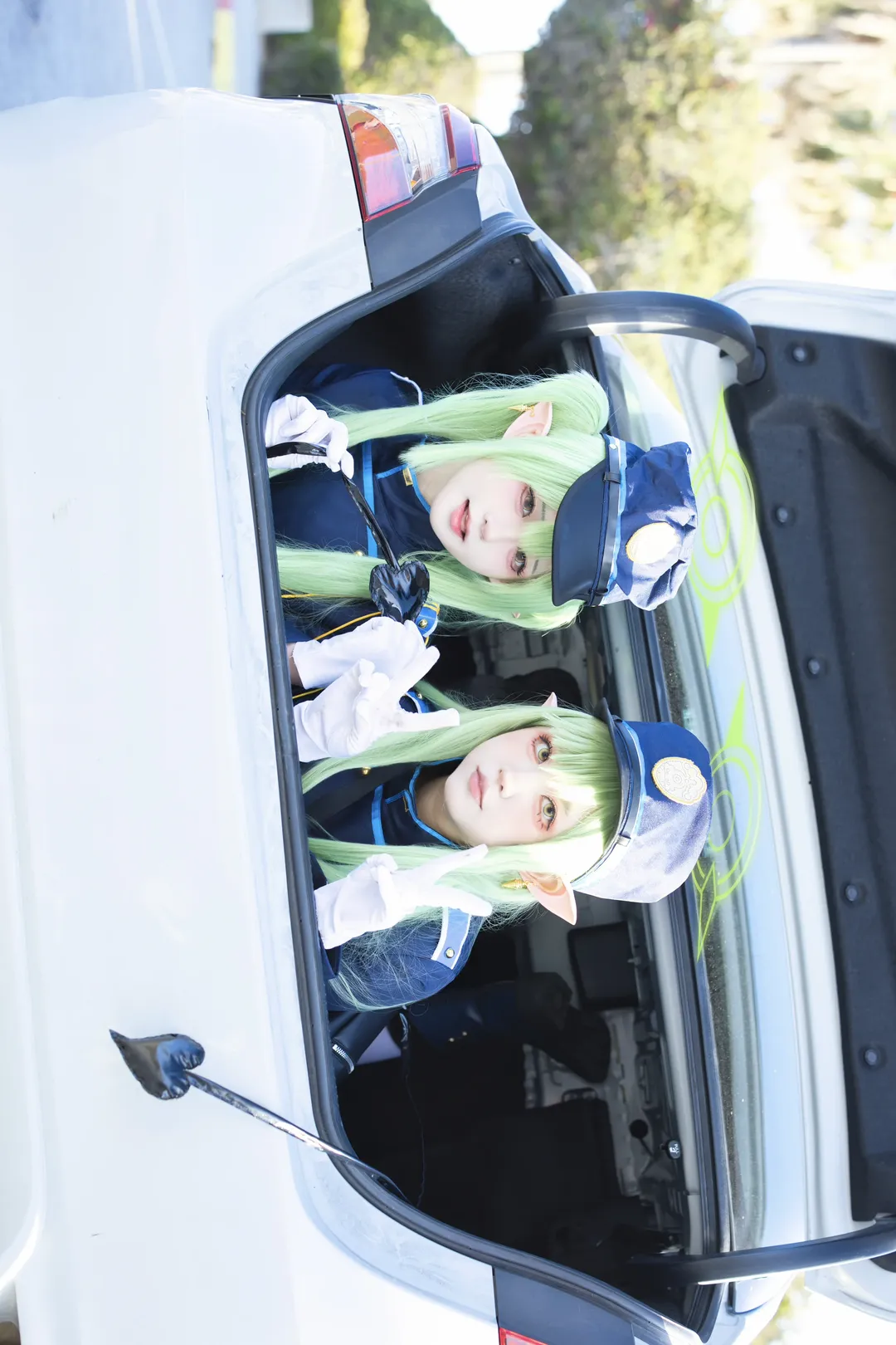 [Cantaloupe kid cosplay] Blue Archive Highlander Twins Car Trunk Outdoor Shoot Record - Image 3