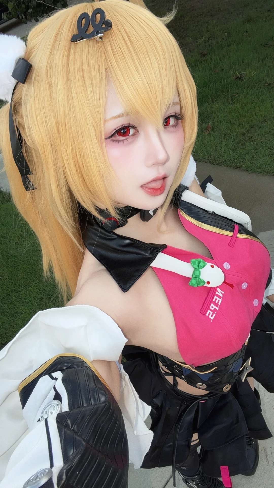 【希希芙cos】绝区零布偶班长试衣实录 - 第 1 张