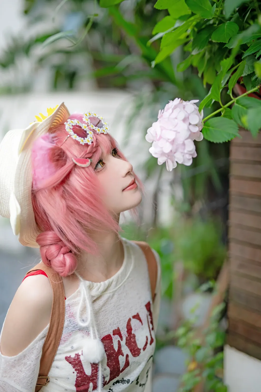 【澄闪cos】等车五分钟的治愈午后，和庭院小猫一起发呆 - 第 8 张