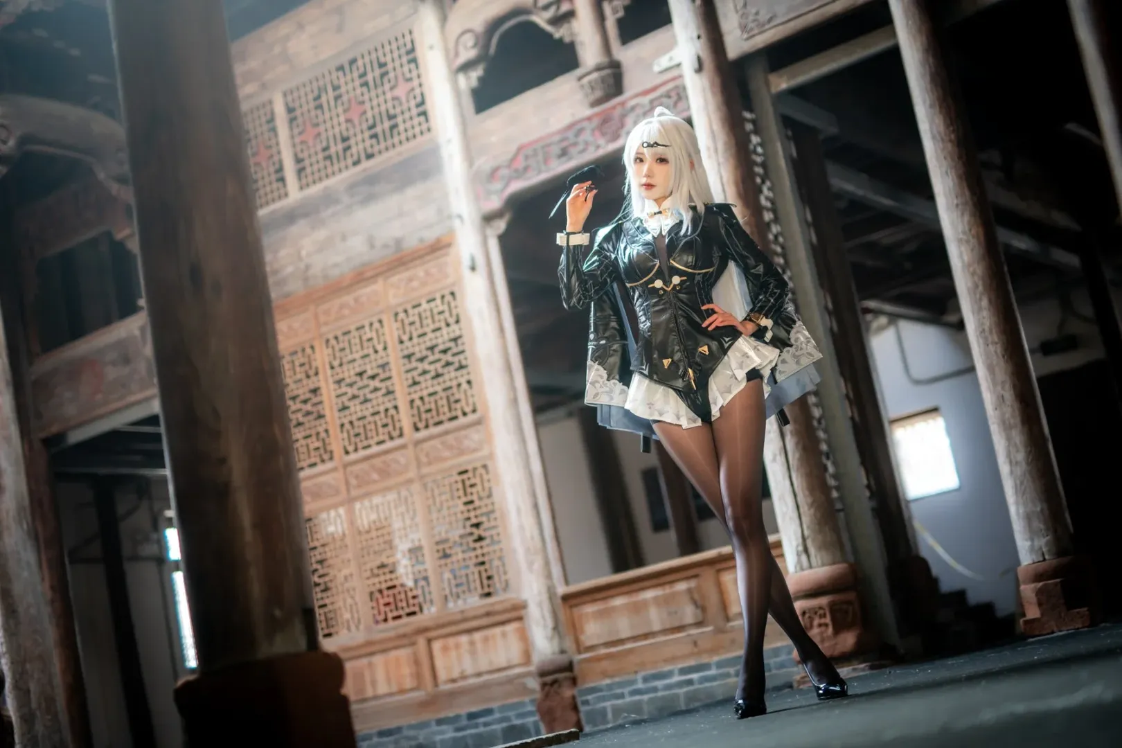 【儀玄cos】絕區零裡的國風庭院與機能皮衣 - 第 3 張