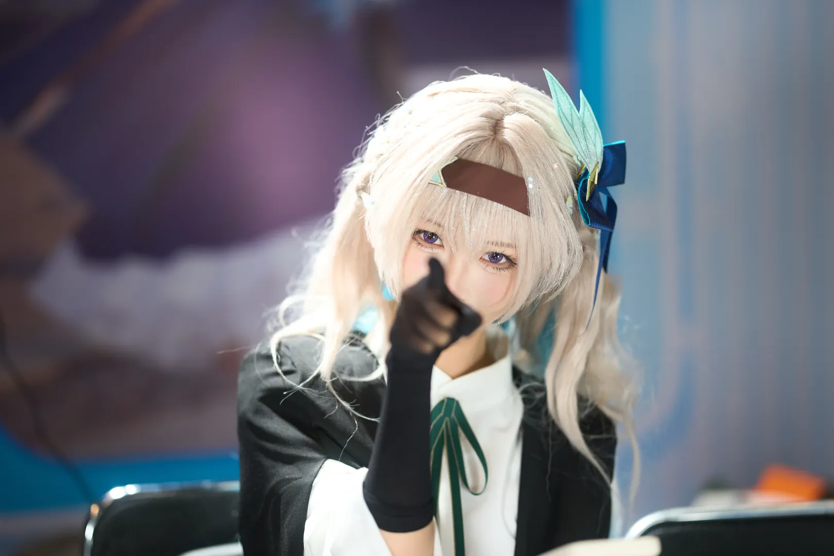 【流萤cos】崩坏星穹铁道西装造型，展现干练与反差美感 - 第 1 张