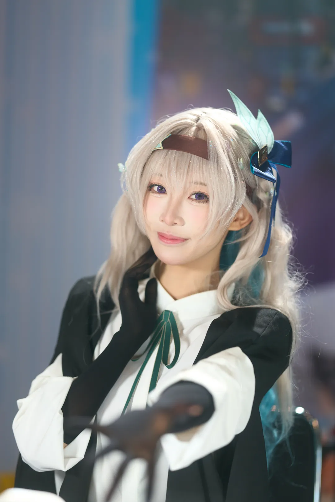 【流萤cos】崩坏星穹铁道西装造型，展现干练与反差美感 - 第 3 张