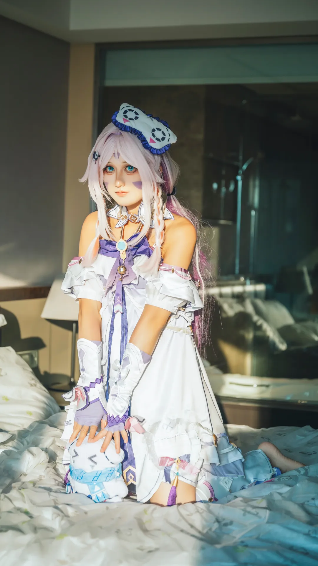 【茜特菈莉cos】原神里那位带着木桶和玩偶的可爱祭司 - 第 6 张
