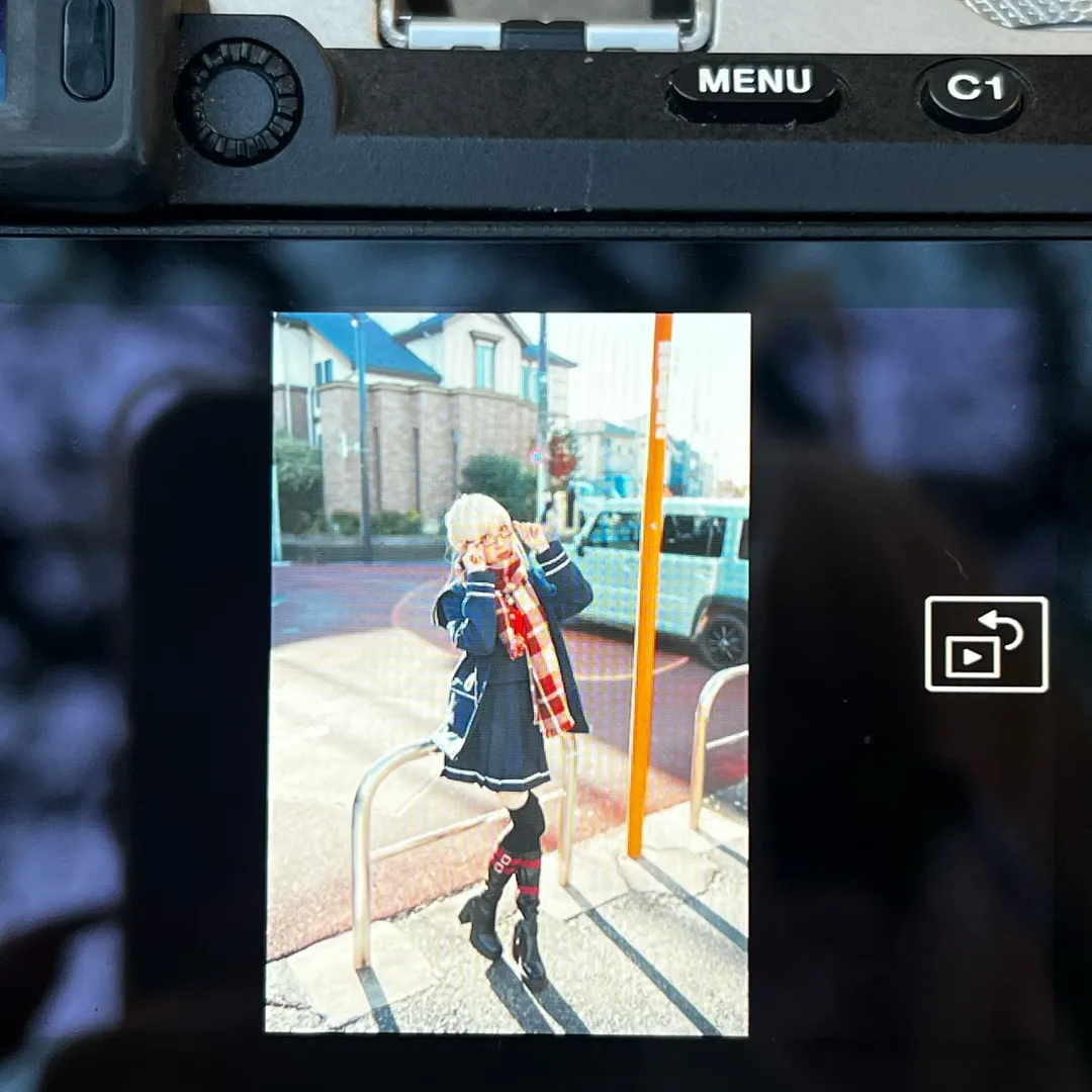 【迷之女主角xalter cos】秋日街头与一杯黑糖珍珠牛奶 - 第 8 张