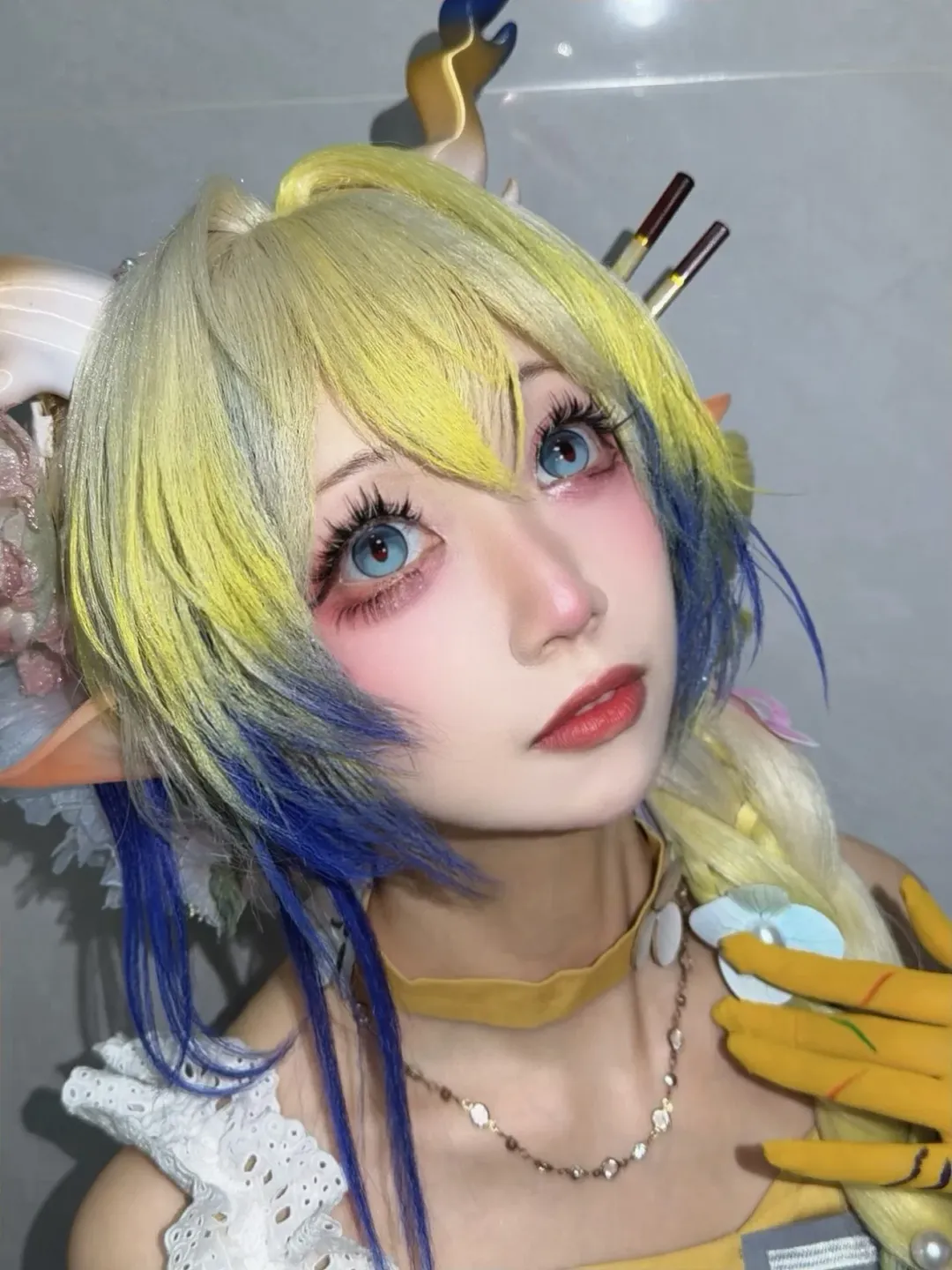 【黍cos】明日方舟春日宴里，花一个半小时死磕出来的眼妆