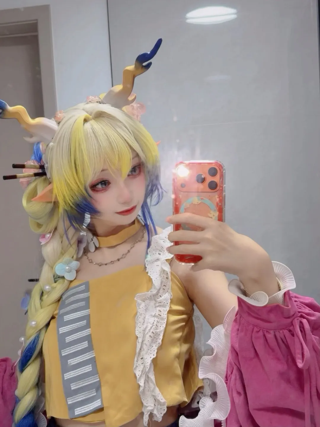 【黍cos】明日方舟春日宴里，花一个半小时死磕出来的眼妆 - 第 5 张