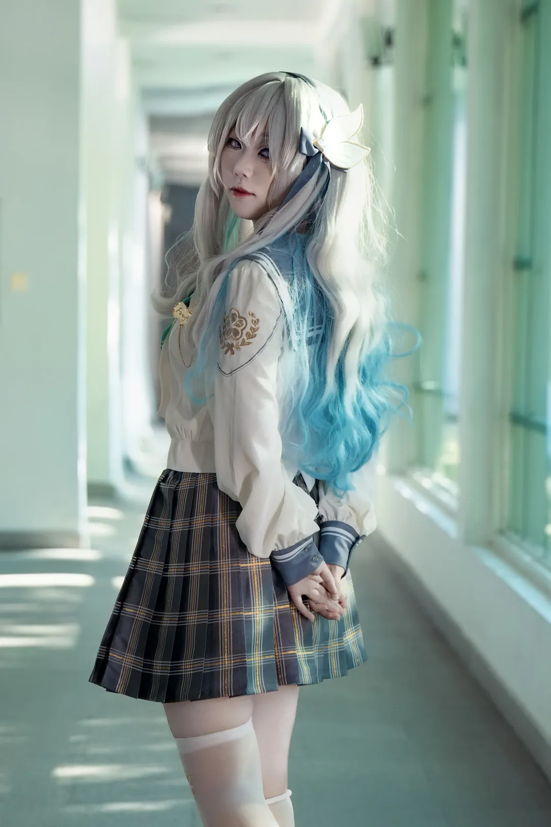 【崩坏星穹铁道流萤cos】愿梦归于何处，做个普通女高中生 - 第 2 张