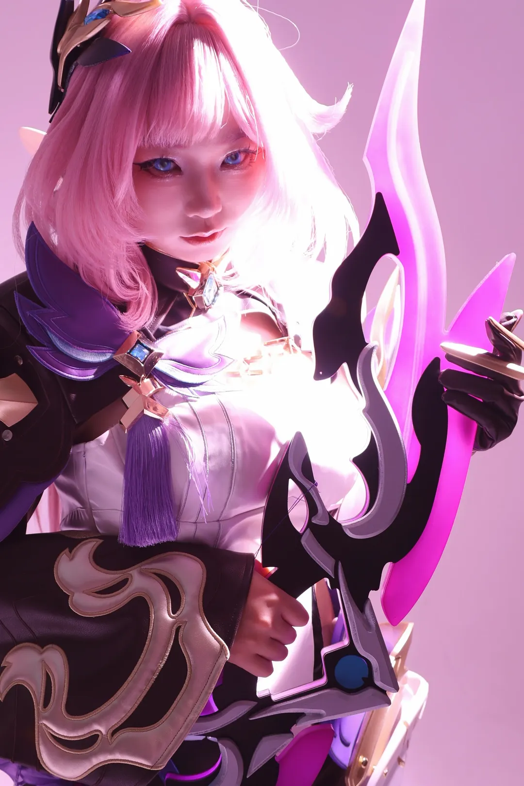 【爱莉希雅cos】崩坏3里的粉色妖精，粉色强光下的完美还原