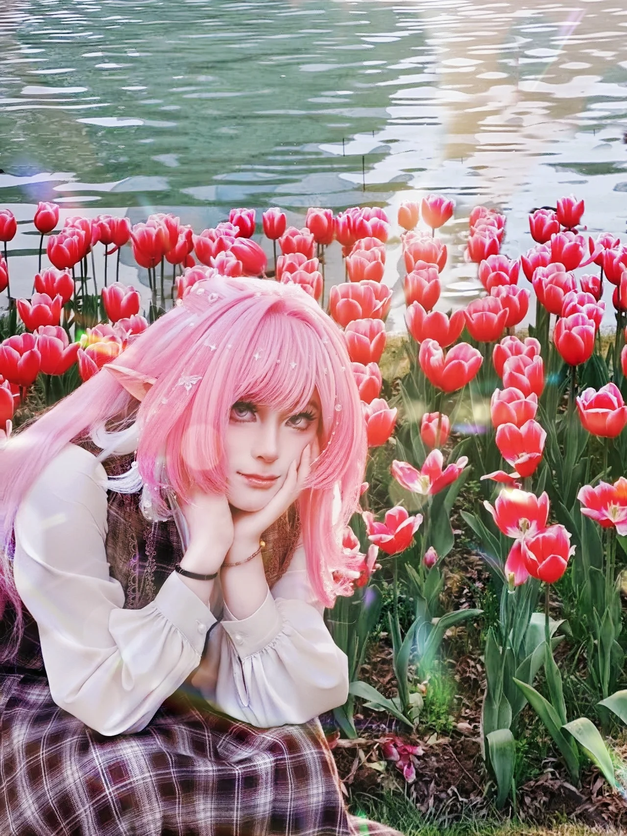 [Cyrene Cosplay] Museum Curator of Honkai: Star Rail, Strolling along the Tulip Waterfront - Image 1
