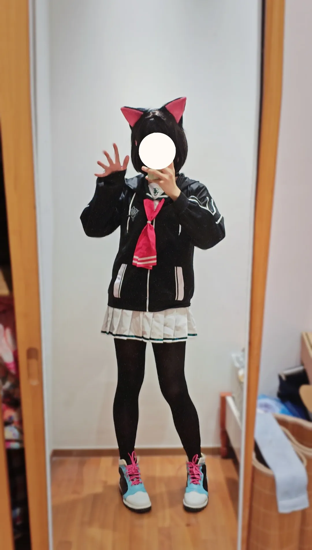【杏山和纱cos】蔚蓝档案里的哈基米猫猫，穿好运动服准备哈气 - 第 1 张