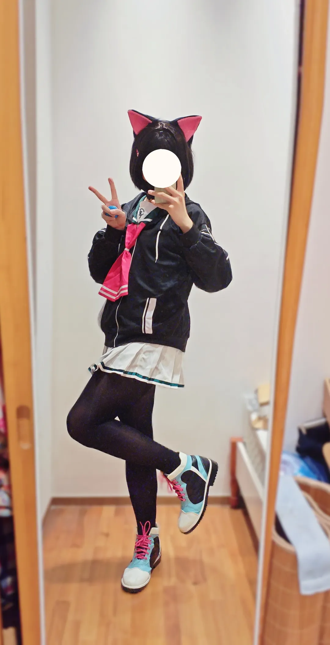 【杏山和纱cos】蔚蓝档案里的哈基米猫猫，穿好运动服准备哈气 - 第 2 张