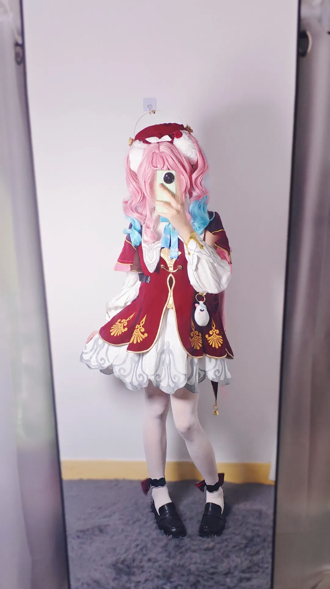 【风堇cos】崩坏星穹铁道里的童话少女，白丝圣诞穿搭分享