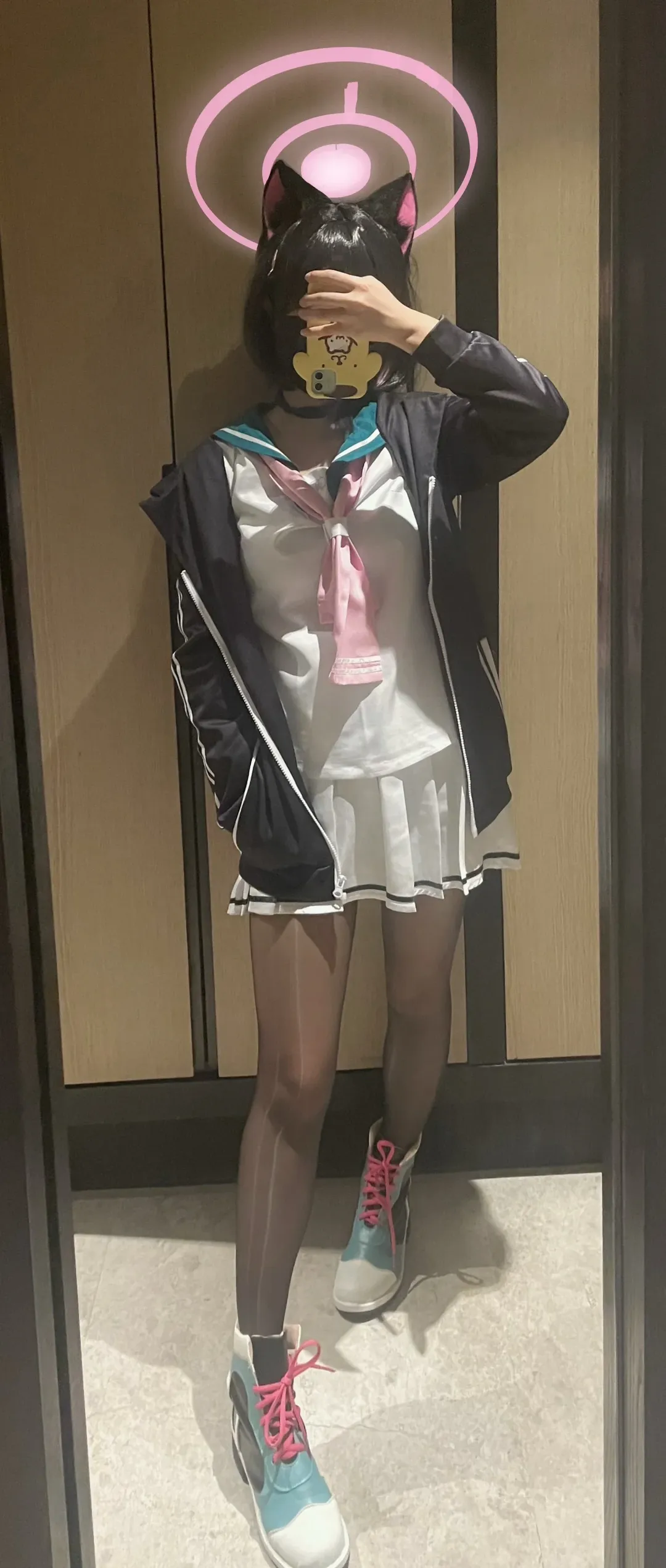 【杏山和纱cos】蔚蓝档案联动咖啡厅主题日常出片 - 第 3 张
